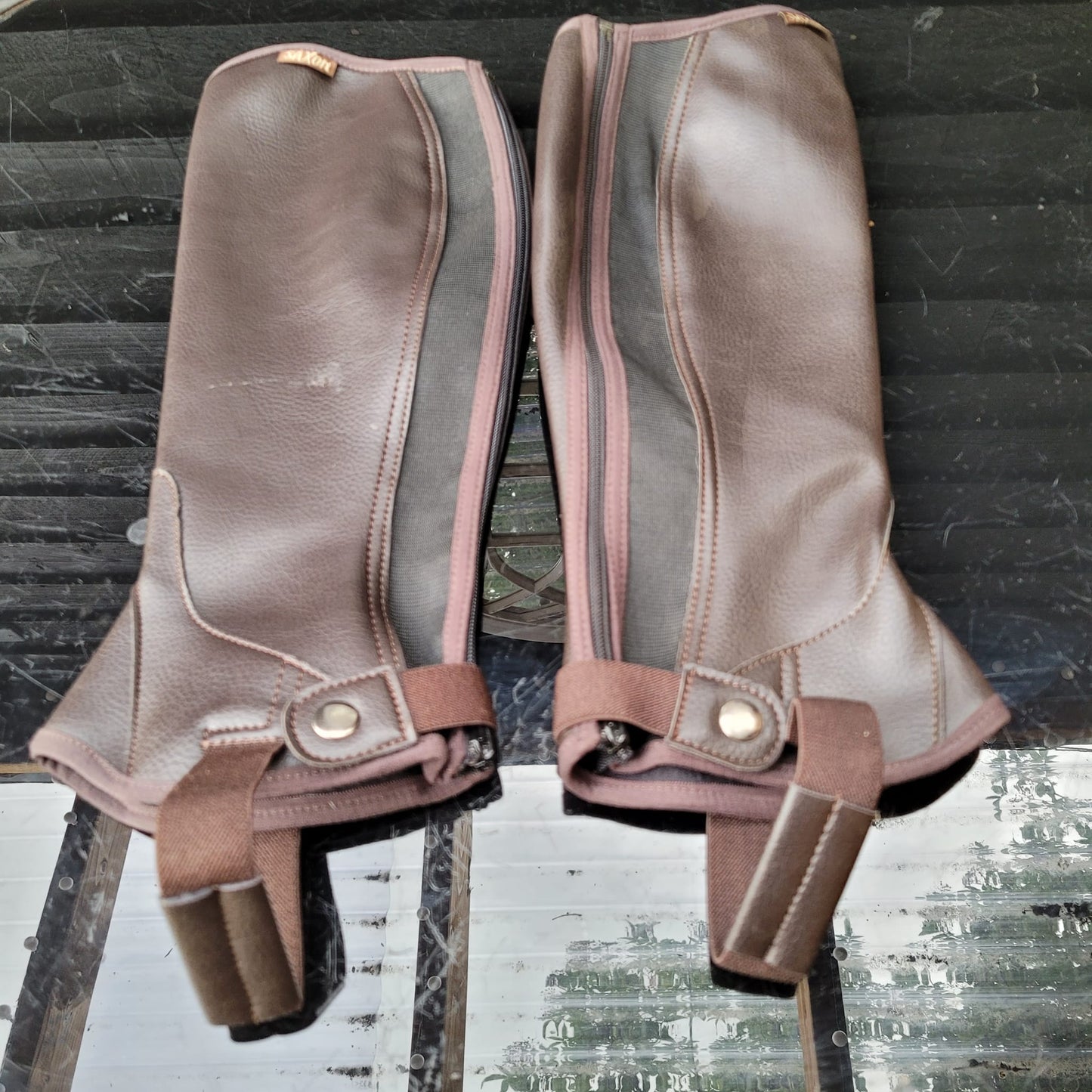 NEW Saxton Half Chaps in Brown (Size Large)