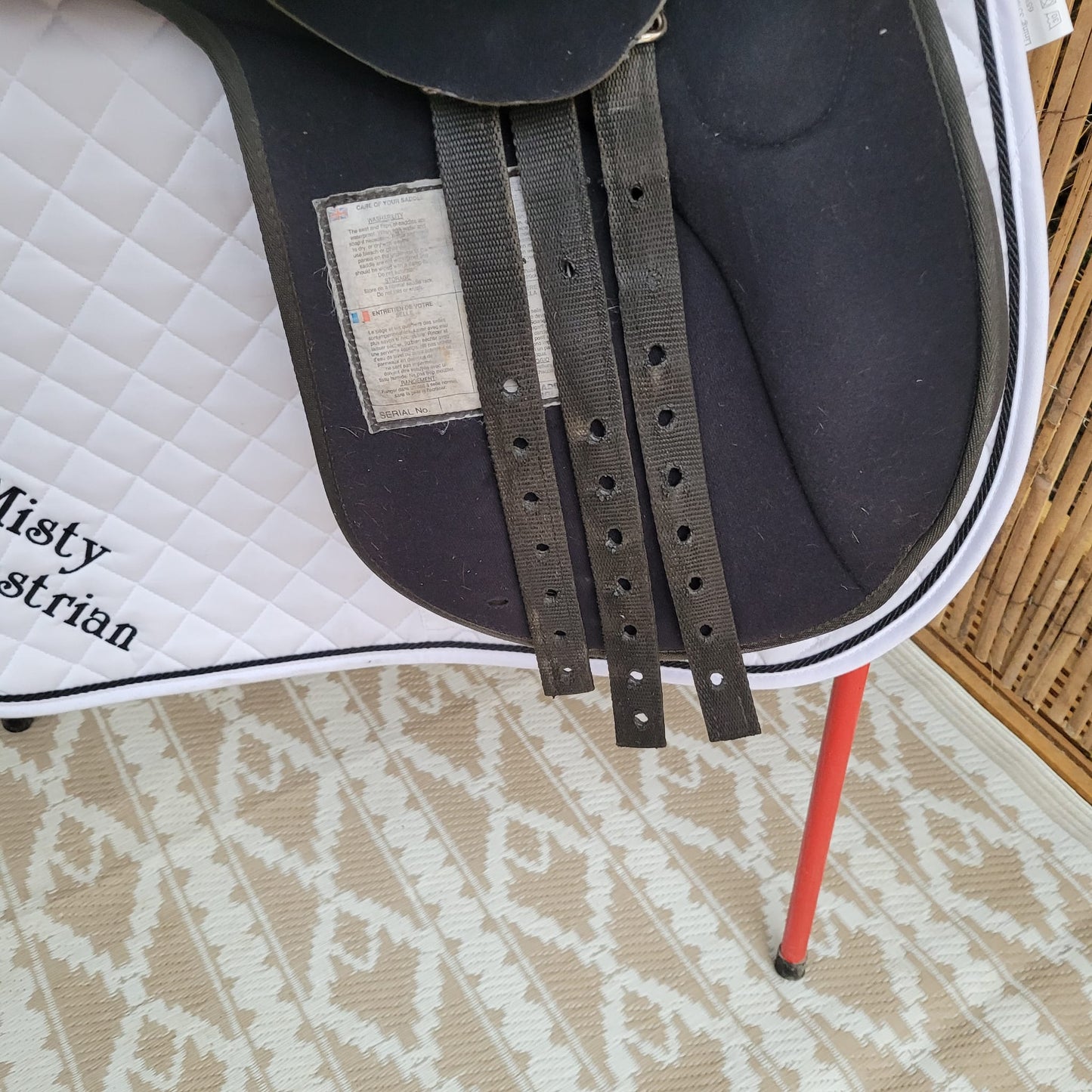 Maxam 17" Wide Saddle