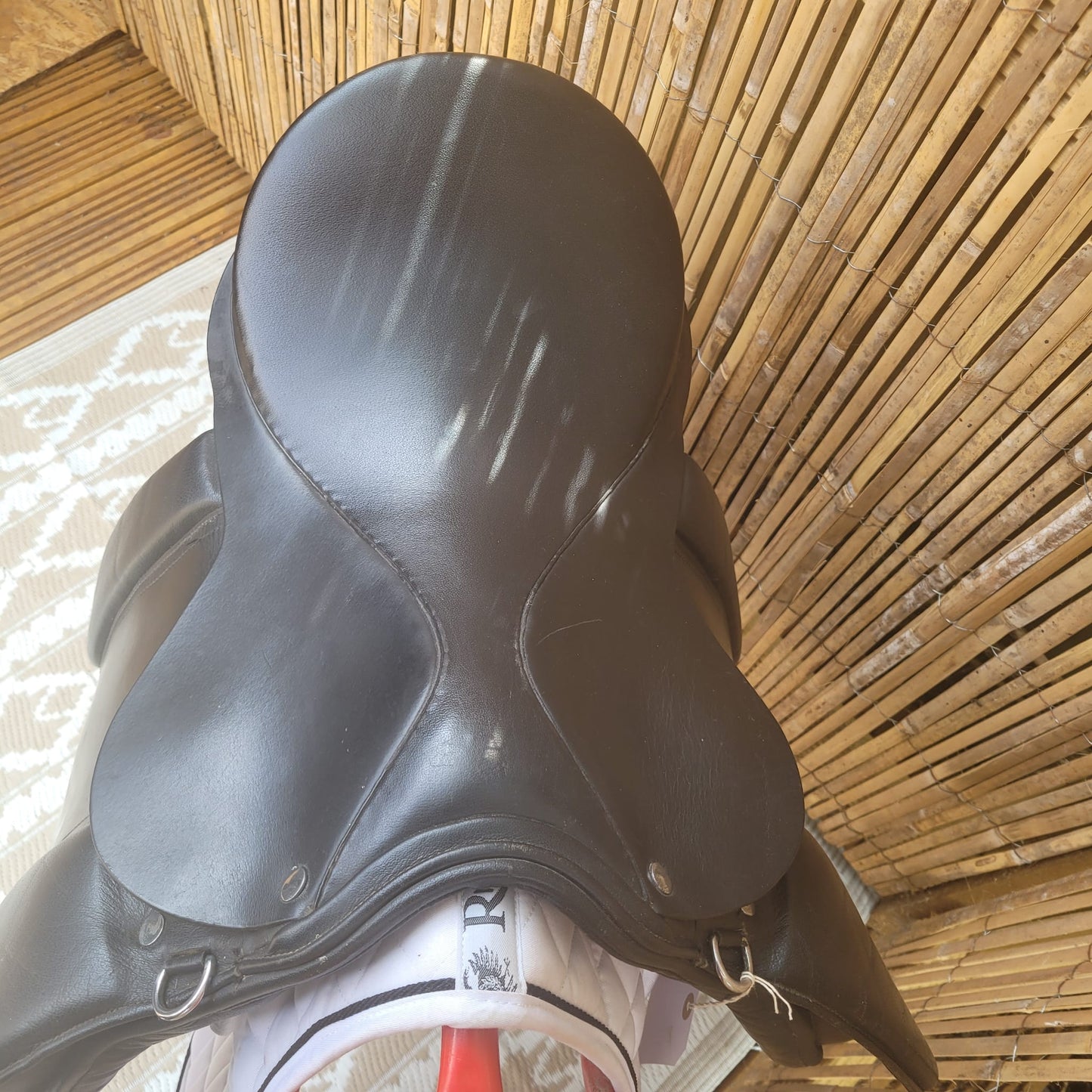 17" Black Wide/ Extra Wide Saddle