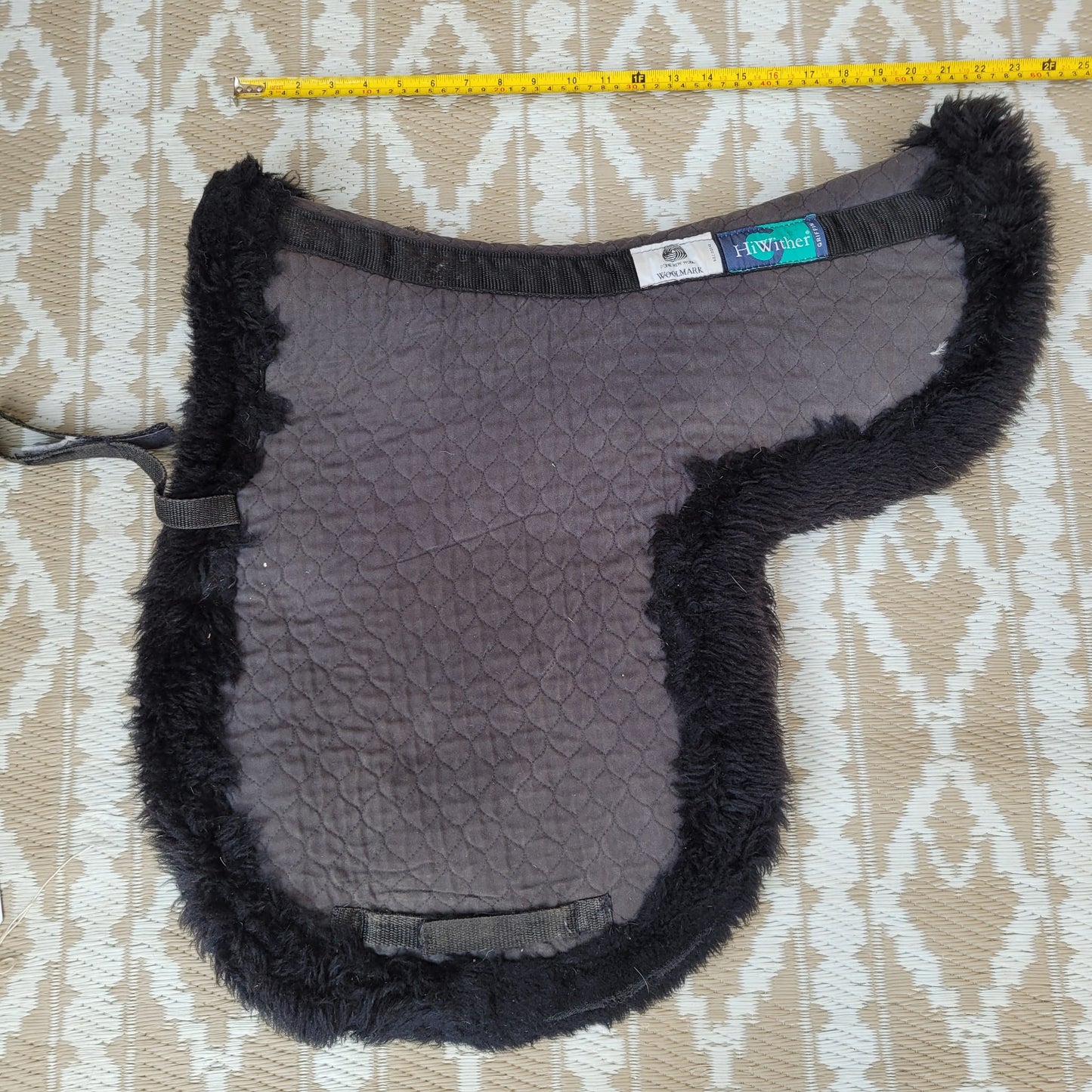Black Griffin Hi Wither Sheep's Wool Numnah Size Full