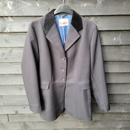 Show Jacket in Black Size 14